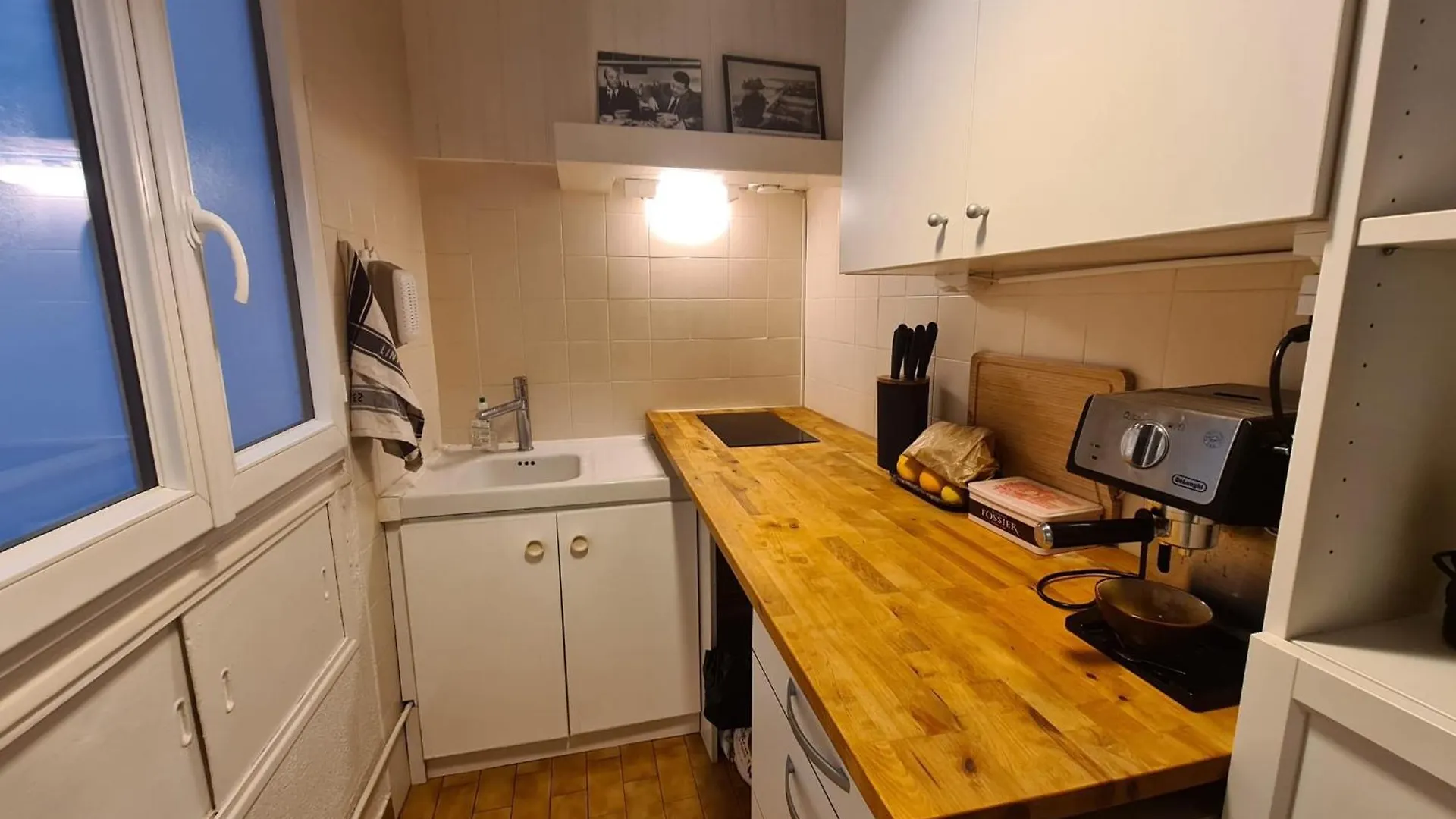 Appartement Charming Love Nest In Parijs